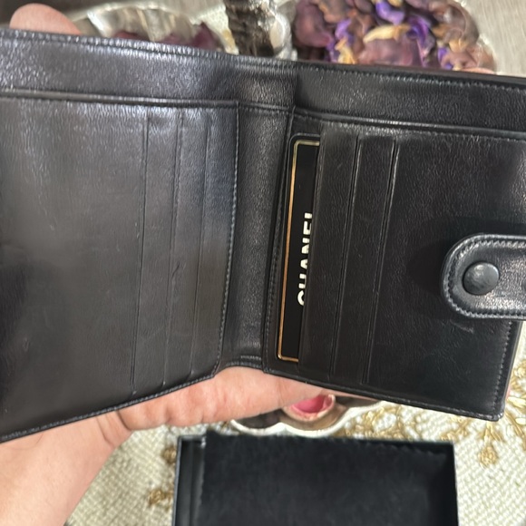 Chanel Bifold black wallet this is in good condition comes with OG Box and Tissu - Picture 12 of 15